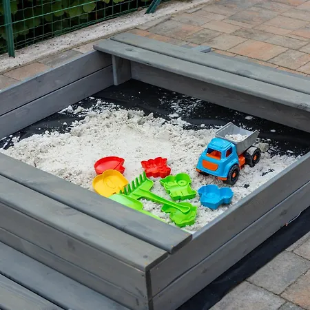 With Pool, Sauna And Jacuzzi * Buroli