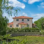 Villa With Pool, Sauna&jacuzzi Buroli