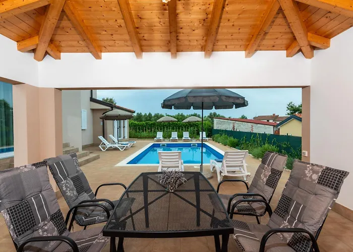 With Pool, Sauna And Jacuzzi Buroli