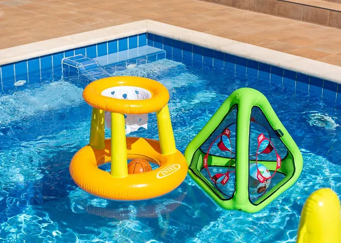 With Pool, Sauna And Jacuzzi Villa *